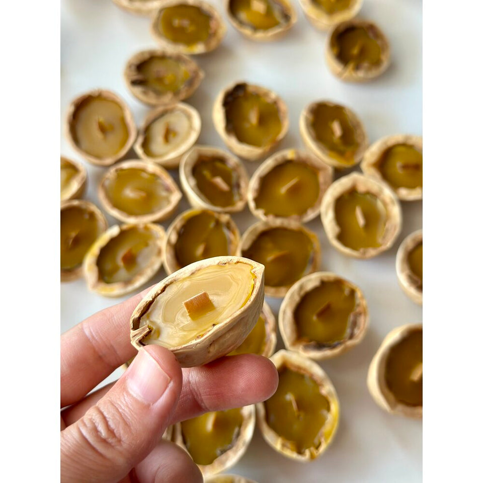 NATURAL WALNUT SHELL CANDLE
