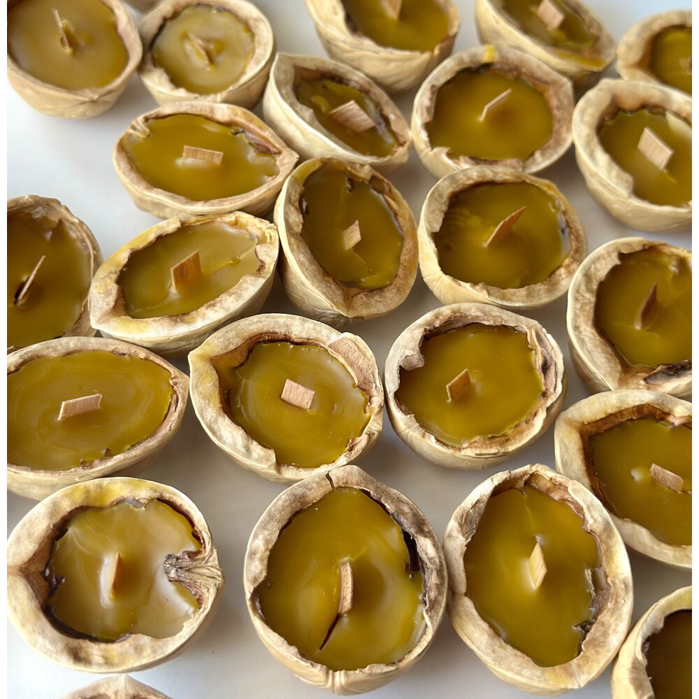 NATURAL WALNUT SHELL CANDLE